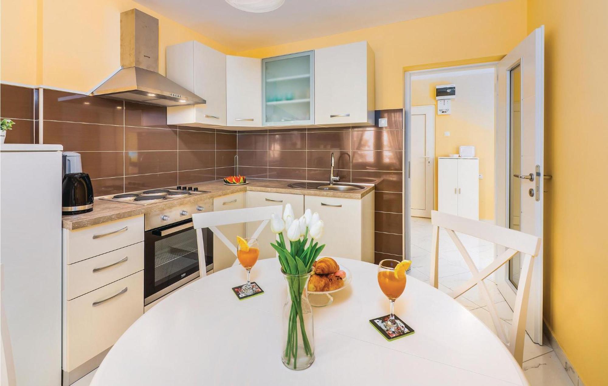 1 Bedroom Gorgeous Apartment In Opatija Extérieur photo