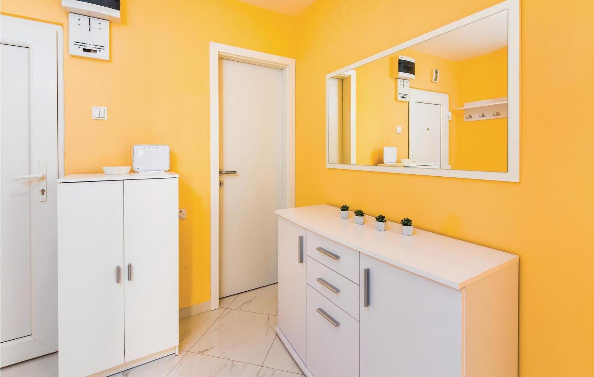 1 Bedroom Gorgeous Apartment In Opatija Extérieur photo