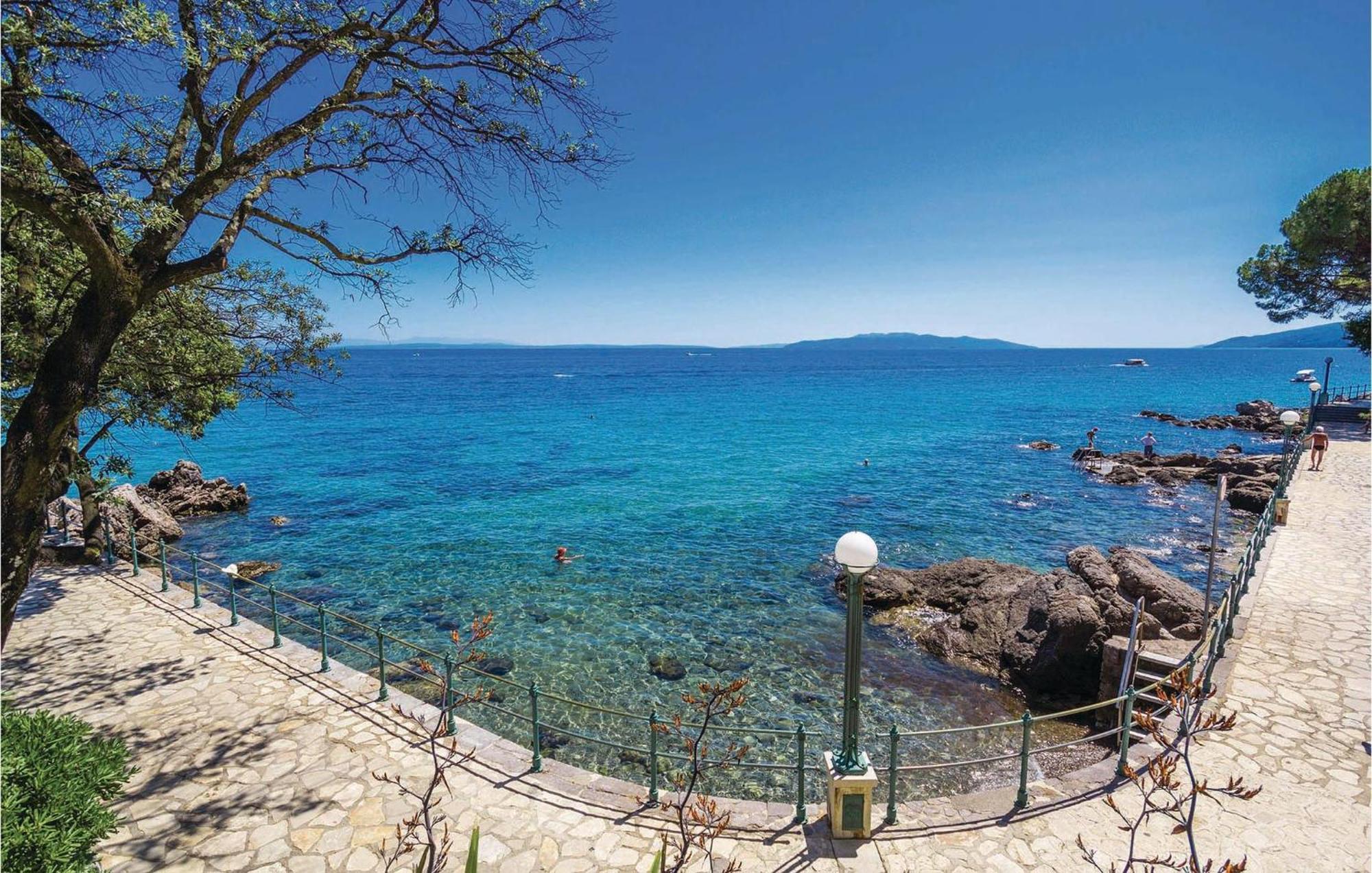 1 Bedroom Gorgeous Apartment In Opatija Extérieur photo