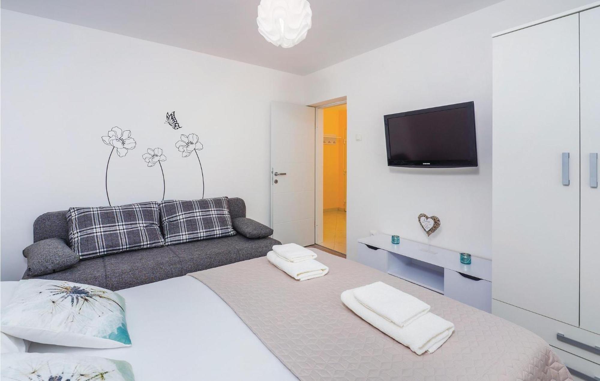 1 Bedroom Gorgeous Apartment In Opatija Extérieur photo